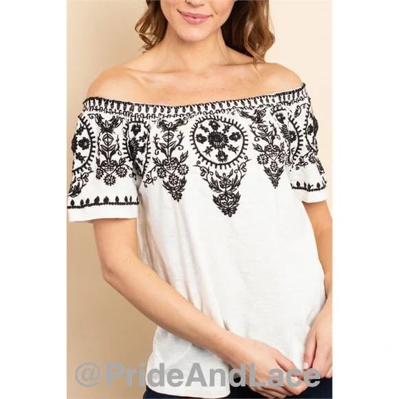 LAST 1️⃣ 🤍IVORY BLACK OFF THE SHOULDER TOP - Picture 2 of 7